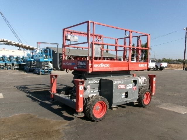 2018 Skyjack SJ-6832RT-7