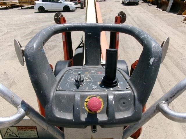2018 JLG T350-16