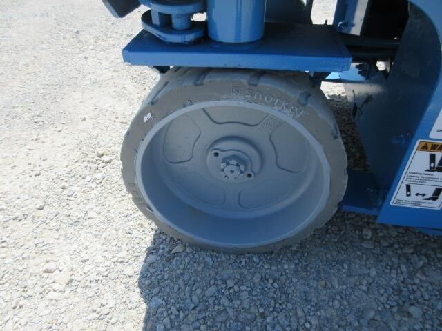 2017 Genie GS-3232-6