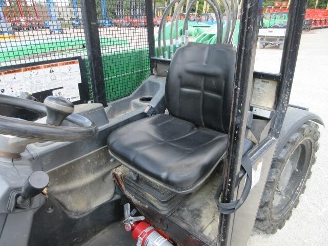 2017 Genie GTH-5519-18