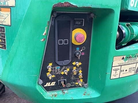 2016 JLG 340AJ-19