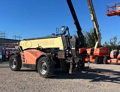 2016 JLG 1055-4