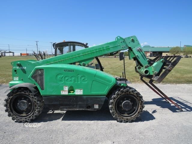 2016 Genie GTH-5519 Picture 5 2016 Genie GTH-5519-5