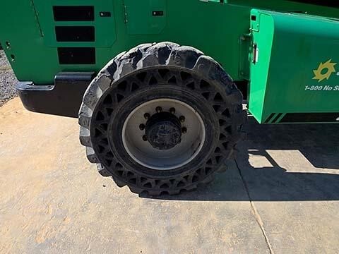 2016 SkyTrak 8042-12