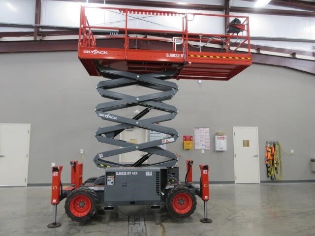 2025 Skyjack SJ-6832RT-31