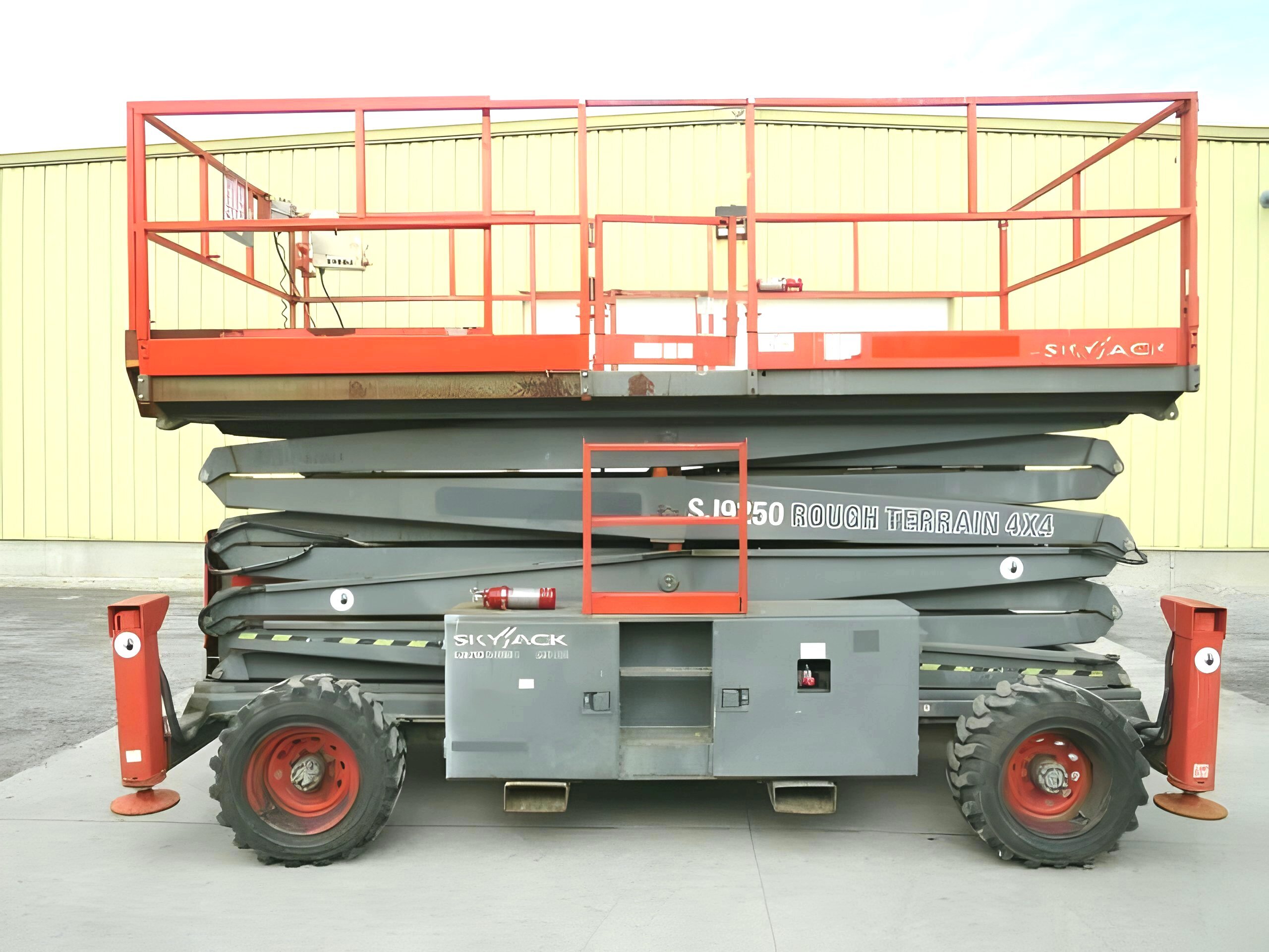 2013 Skyjack SJ9250 RT