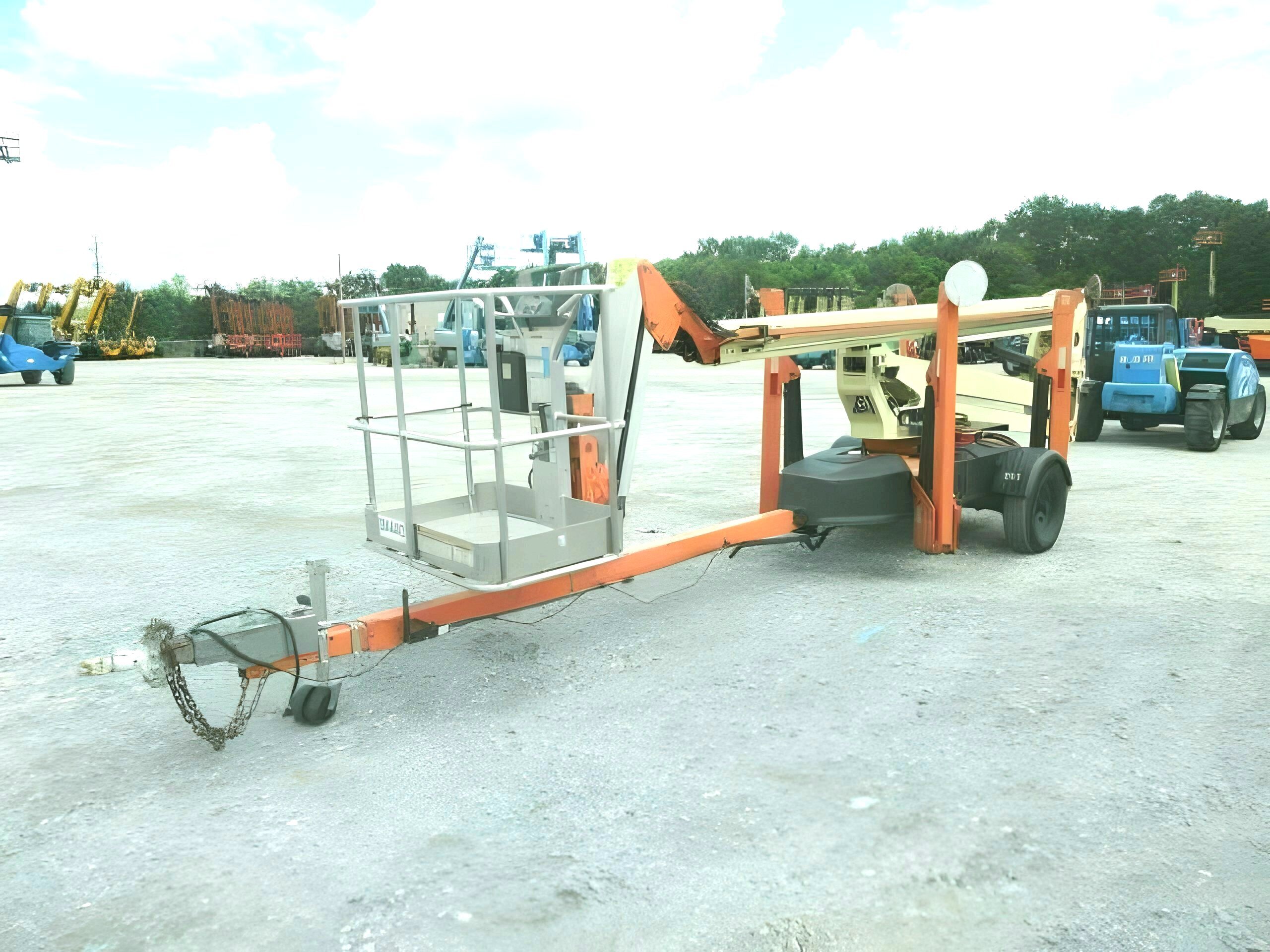 2018 JLG T500J