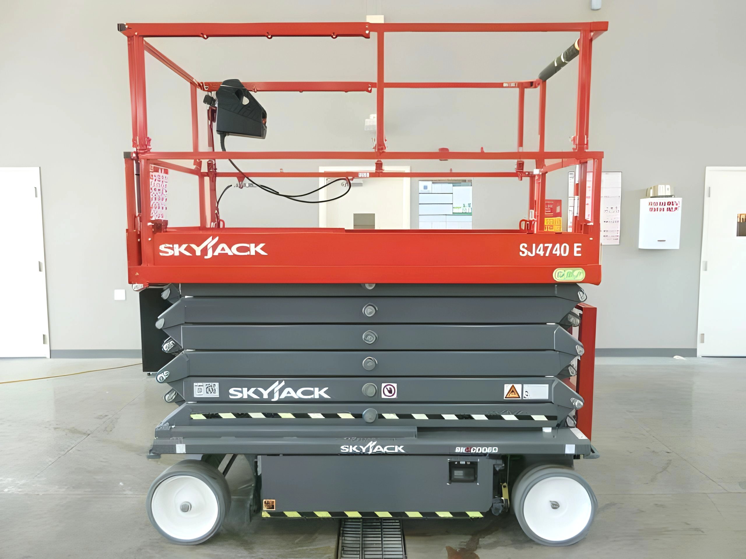 2025 Skyjack SJ4740E