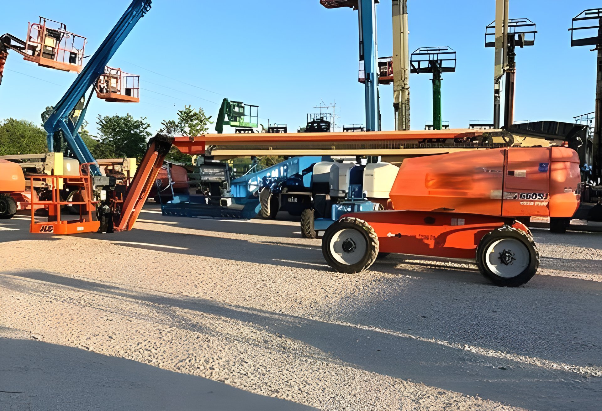 2017 JLG 660SJ