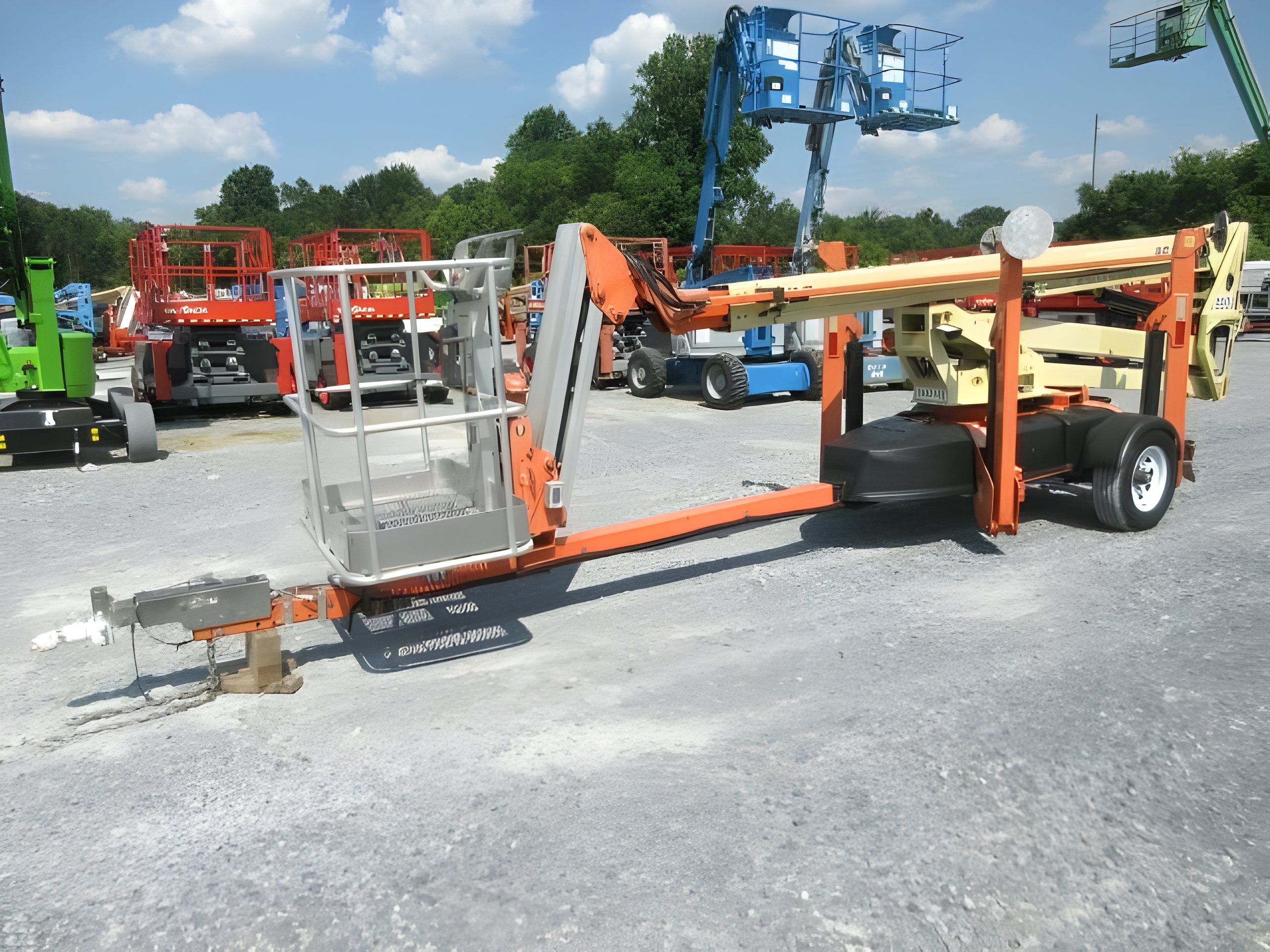 2018 JLG T500J