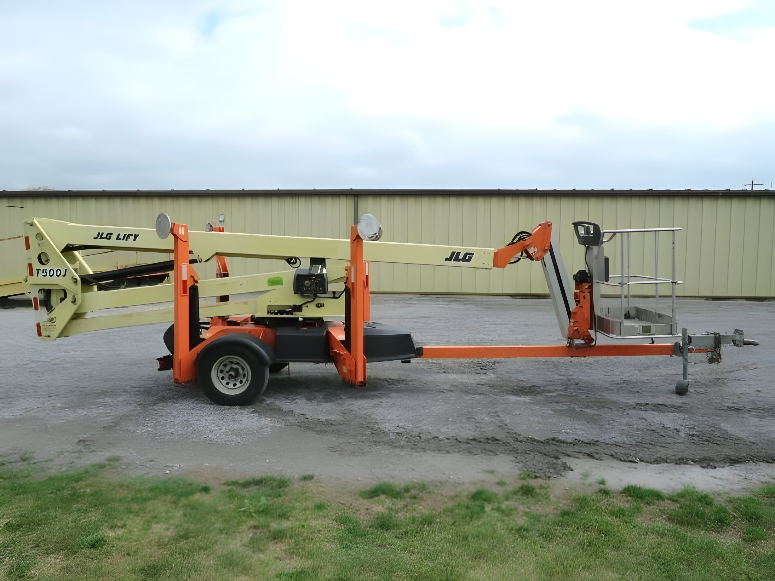 2018 JLG T500J