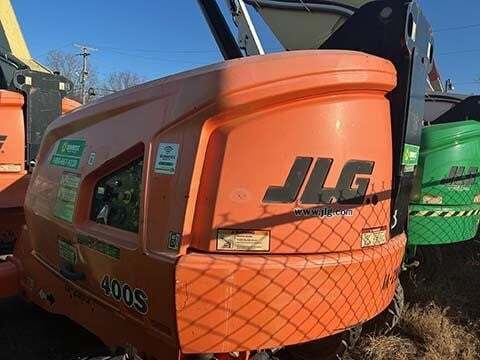 2017 JLG 400S-4