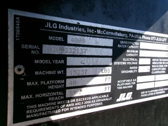 2017 JLG 400S-21