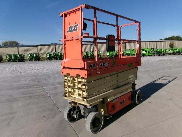 2019 JLG 2632ES