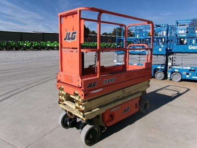 2019 JLG 1930ES