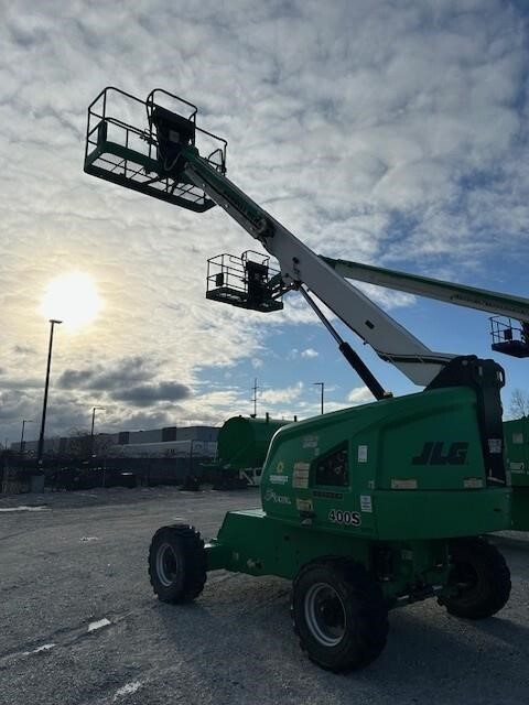2016 JLG 400S-3