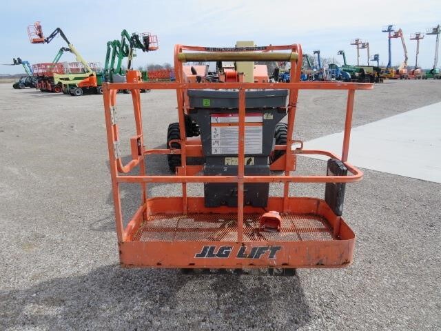 2018 JLG 340AJ-3