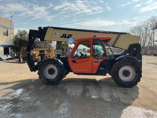 2020 JLG 1255