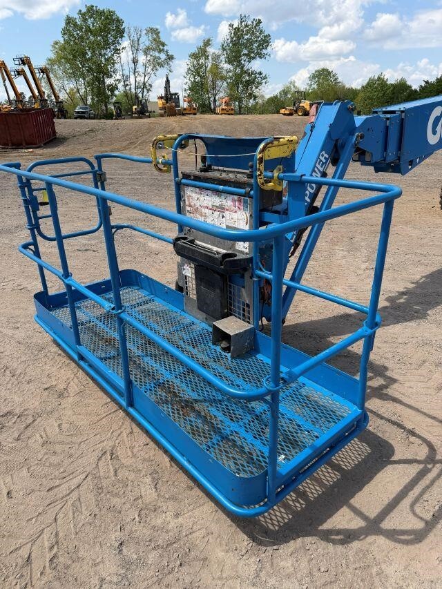 2018 Genie S-85XC-35