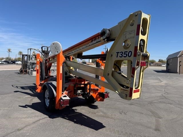 2019 JLG T350-3
