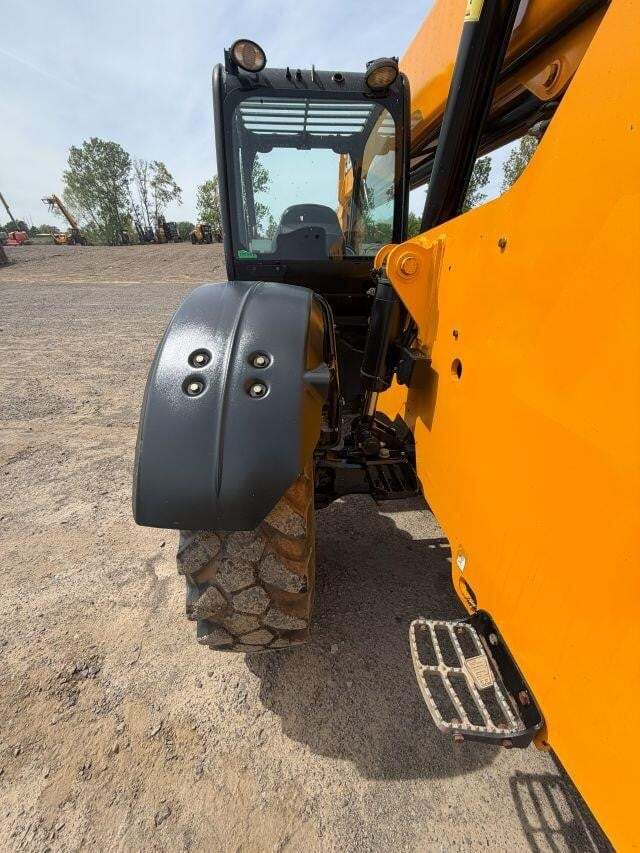 2019 JCB 507-42-36