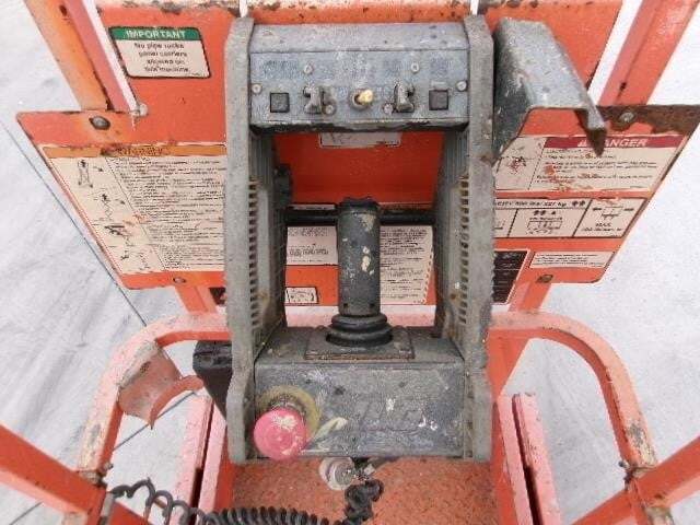 2018 JLG 1930ES-9