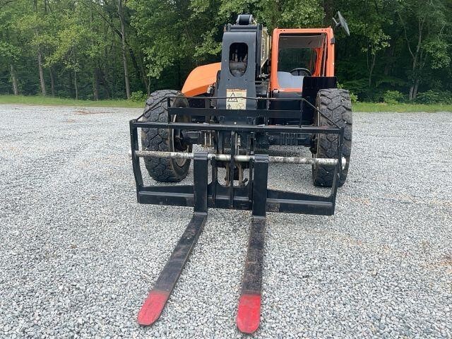 2018 JLG 742-22