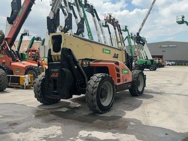 2019 JLG 1055-5