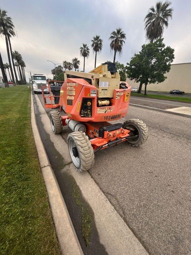 2018 JLG 340AJ-4