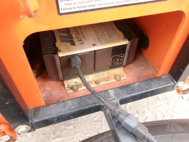 2019 JLG T350-12