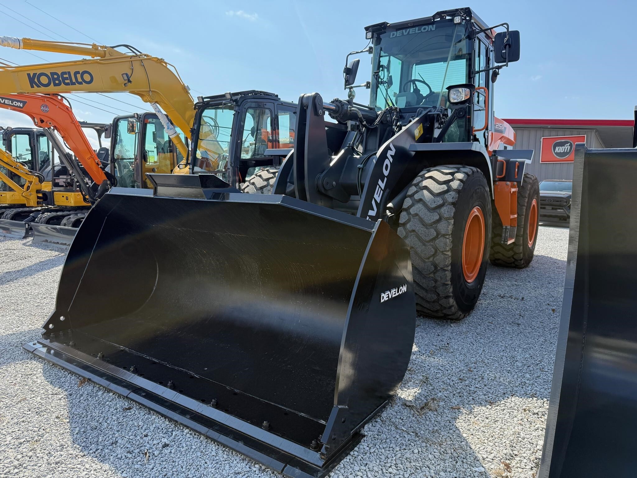Photo of a  Develon DL250-7