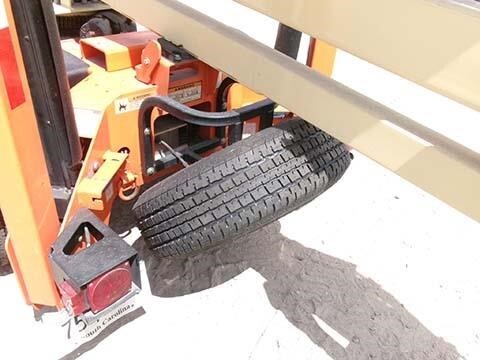 2019 JLG T350-9