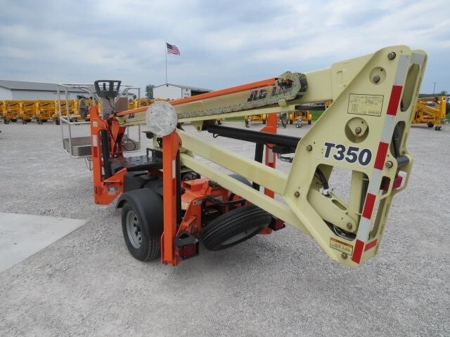 2020 JLG T350-8