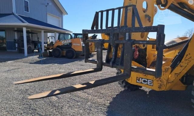 2023 JCB 510-56-22