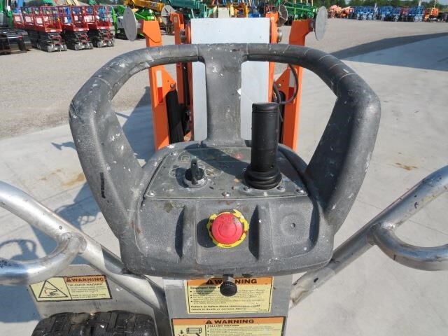 2019 JLG T500J-20