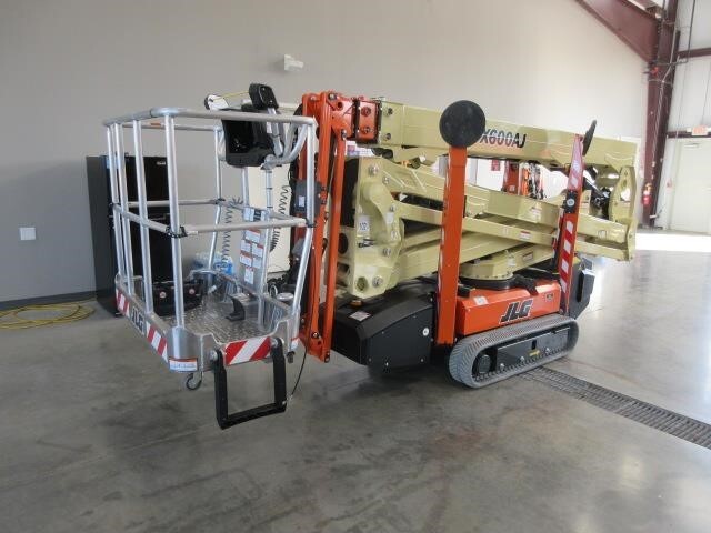 2026 JLG X600AJ