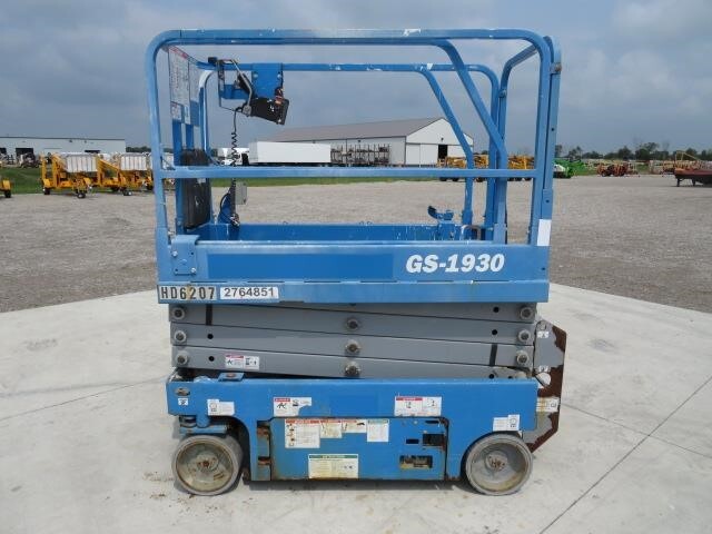 2019 Genie GS-1930