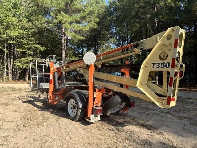 2019 JLG T350-7