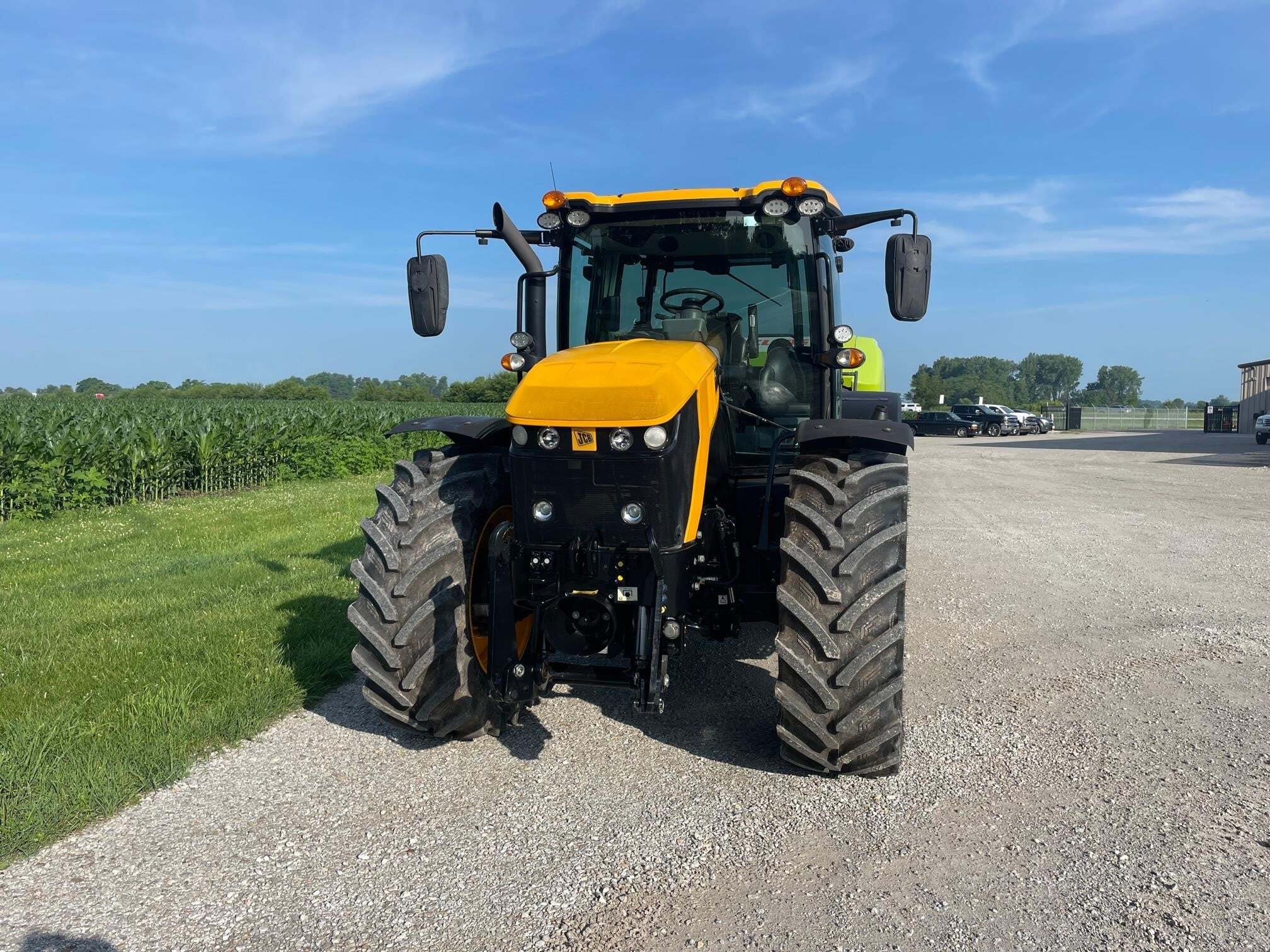 2019 JCB FASTRAC 4220