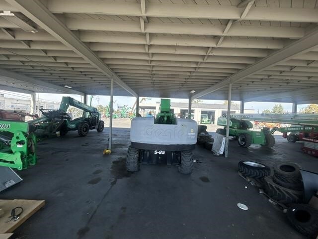 2017 Genie S-85-2