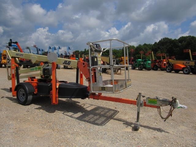 2019 JLG T350-4