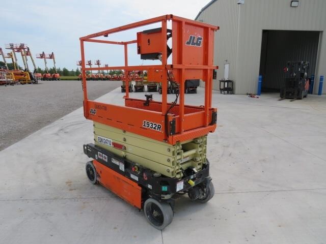2020 JLG 1932R-4