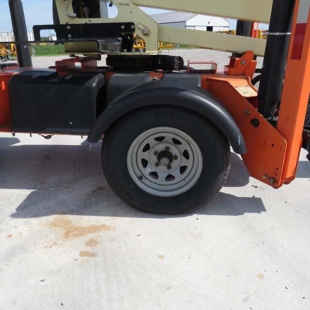 2019 JLG T350-12