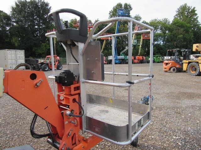 2019 JLG T350-12