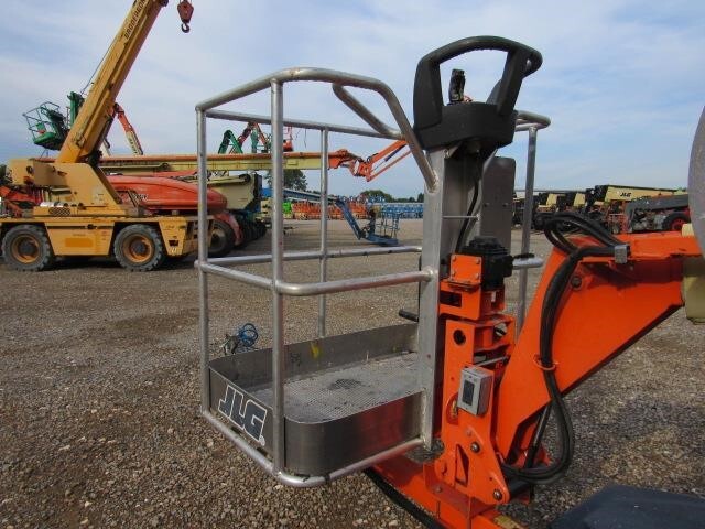 2019 JLG T350-13