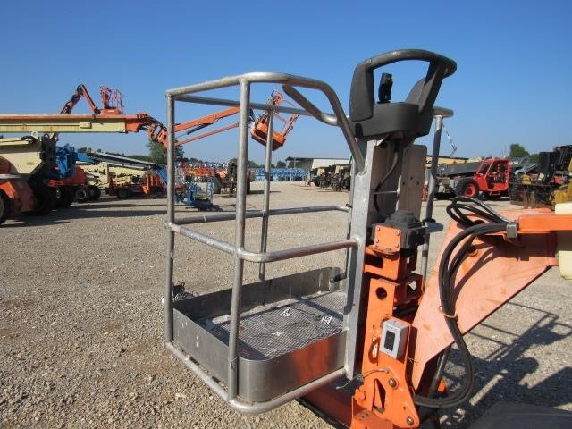 2019 JLG T350-13