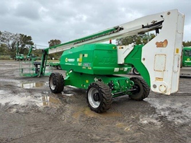 2018 JLG 800AJ-4