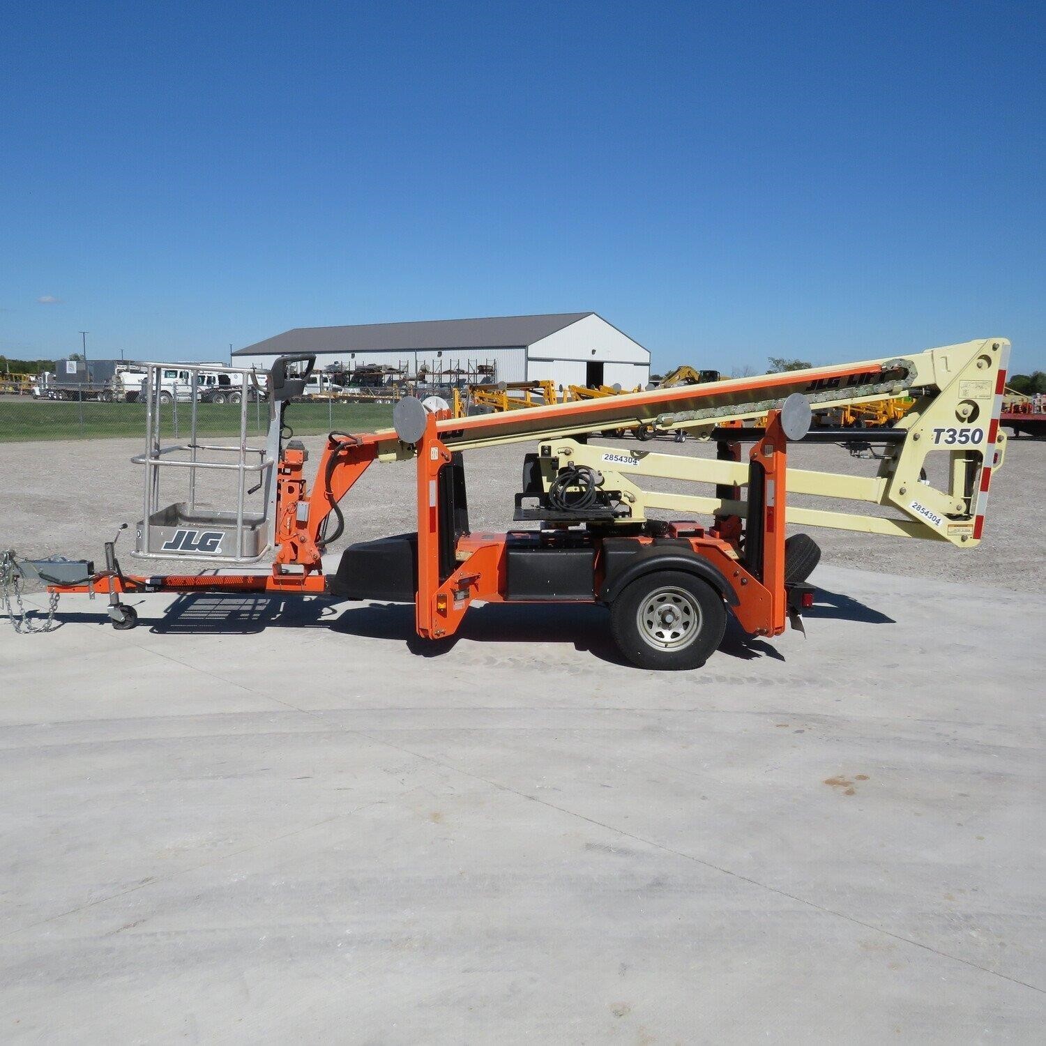 2019 JLG T350