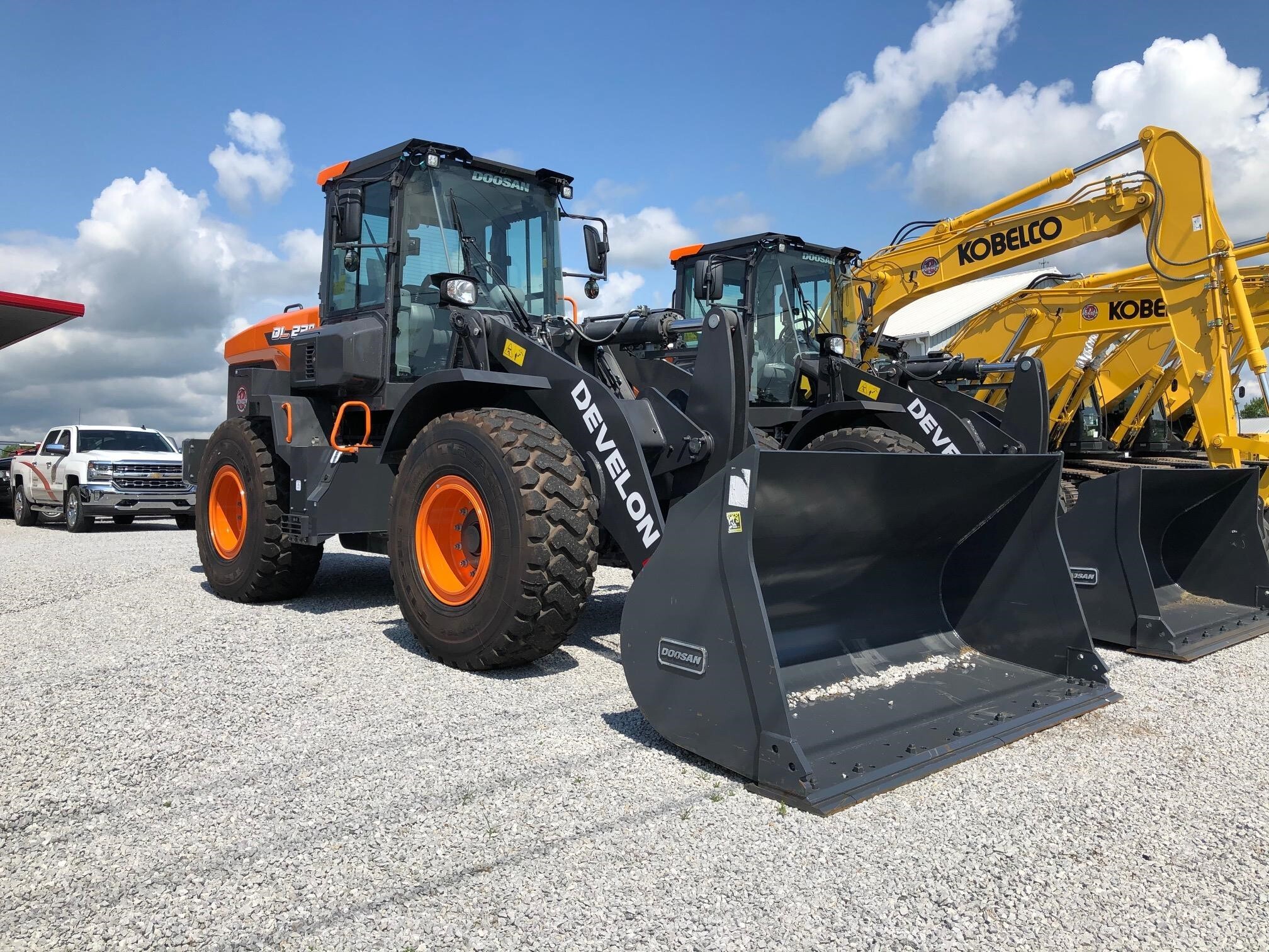 2023 Develon DL220-7